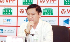 Chủ tịch HĐQT kiêm Tổng giám đốc Công ty VPF Trần Anh Tú không hiểu vì sao bị “đánh” vào thời điểm cận kề Đại hội VFF khoá 8. Ông Tú cũng là ứng viên cho vị trí Phó chủ tịch phụ trách tài chính của VFF khoá tới. Ảnh: VSI.