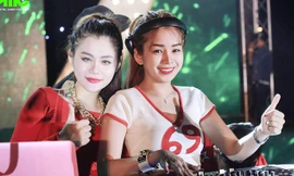 DJ nữ ngoài tài năng âm nhạc có thể phô diễn vẻ đẹp hình thể của bản thân, được đấng mày râu ưu ái hơn (Trong ảnh: DJ Hồng Phấn và DJ Tiểu My).