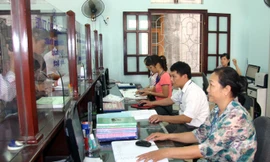 Cán bộ công chức xã phường (ảnh minh họa). Ảnh: Hồng Vĩnh.