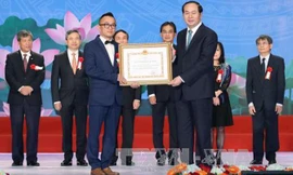 Trao giải thưởng Hồ Chí Minh và Nhà nước về KHCN