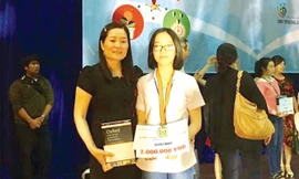 Đặng Quỳnh Giao tại một cuộc thi Olympic tiếng Anh Quốc gia.