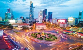 TPHCM đang cần cơ chế mang tính đột phá để phát triển nhanh và bền vững. Ảnh: Hồng Vĩnh.