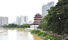 Bên bờ Ung Giang.