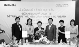 Lễ ký kết giữa ABBANK và Deloitte hứa hẹn sẽ xây dựng một chuẩn mực Basel II tới đây cho ABBank.
