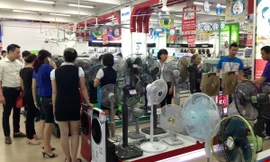 Điều hòa, quạt điện “cháy hàng”