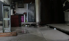 Sàn nhà bị sụt lún ngày 24/12.
