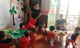 Bữa trưa của học sinh trường mầm non Bước Chân Vui Nhộn.