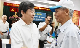 Viện trưởng Viện KSND tối cao Lê Minh Trí tiếp xúc cử tri quận 5.