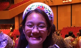 Nữ sinh Việt kiều thông thạo 5 thứ tiếng