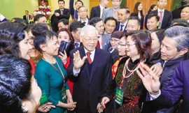 Tổng Bí thư Nguyễn Phú Trọng gặp gỡ và nói chuyện với kiều bào ở nước ngoài về Việt Nam ăn Tết xuân Mậu Tuất (7/2/2018). Ảnh: Như Ý.