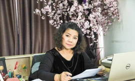 NSND Thanh Hoa tại phòng làm việc trong cương vị mới. Ảnh: N.M.Hà.