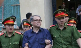 HĐXX cho rằng ông Phạm Công Danh có dấu hiệu chiếm đoạt tài sản. Ảnh: Tân Châu.