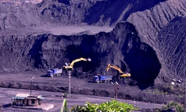 Khai thác than tại mỏ than Quảng Ninh. Ảnh: Ngọc Châu.