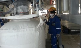 Sản xuất alumina tại Nhà máy alumina Nhân Cơ. Ảnh: Trọng Hoàng.