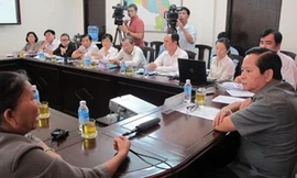 Lãnh đạo UBND TPHCM trực tiếp tiếp công dân và giải quyết một vụ khiếu nại. Ảnh: Sài Gòn Giải Phóng.