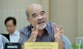 Hà Nội và TPHCM nên dừng hoàn toàn đổi đất lấy hạ tầng