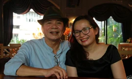 Tác giả Làng quan họ quê tôi và con gái rượu. Ảnh: Nguyễn Mạnh Hà.