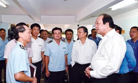 Tổ công tác của Thủ tướng kiểm tra tại Cục Hải quan Hải Phòng.
