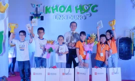 6 học sinh VN nhận vé thi khoa học quốc tế tại Úc