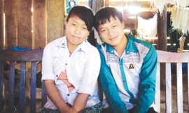 Vợ chồng Nông Văn Thành và Sùng Thị Chậu.