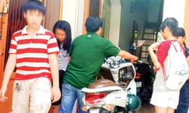 Một lớp dạy thêm tại nhà giáo viên ở TPHCM.