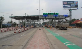 Trạm BOT Cai Lậy trước ngày thu phí trở lại.