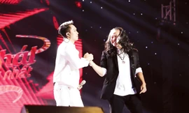 Bài hát hay nhất: Chắt Cao Bá Quát cân sức cùng… Thủy Tinh