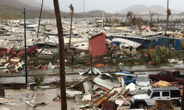 Thiên đường du lịch đảo St Martin trong hoang tàn đổ nát. Ảnh: Getty Images.