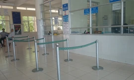 Khoa khám bệnh Bệnh viện YDCT vắng bóng bệnh nhân sau khi được lên hạng. Ảnh: Đức Minh.