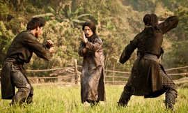 Dustin Nguyễn tái xuất với vai chính trong phim hành động Hollywood “The man with the iron fists 2”. Ảnh: NVCC.