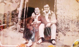 Nữ sinh Đồng Khánh kéo cờ ngày Độc lập