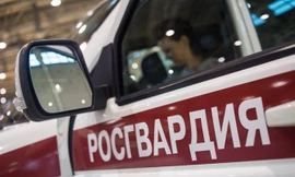 Cận vệ Nga có thể nhìn xuyên tường 