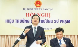 Bộ trưởng GD&ĐT Phùng Xuân Nhạ tại Hội nghị.
