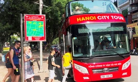 Chờ đợi để được trải nghiệm City tour.