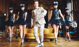 Kẻ khuấy đảo làng âm nhạc thế giới