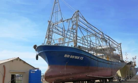 Các tàu thép bị hư hỏng đang được các cơ sở đóng tàu sửa chữa, khắc phục.