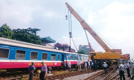 Hiện trường vụ tai nạn tại ga Yên Viên. Ảnh: Sỹ Lực.