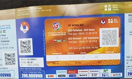 Tấm vé mệnh giá 200 ngàn đồng.