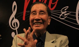 Nhạc sĩ Phạm Tuyên và 700 bài hát tặng vợ