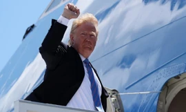 Ông Trump cam kết sẽ rắn với Trung Quốc về thương mại. Ảnh: Telegraph.