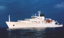 Tàu USNS Bowditch đang ở trong khu vực biển Đông để nghiên cứu khoa học. Ảnh: US Navy.