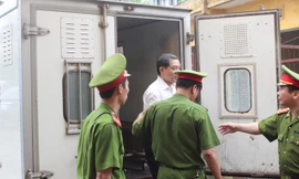 Dương Chí Dũng trong phiên xử hồi giữa năm 2014. Ảnh: Bảo Thắng.