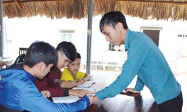 Những học trò được thầy Trần Quang Thông cưu mang, giúp đỡ.