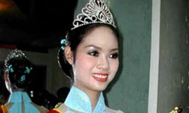 Phạm Thị Mai Phương đăng quang Hoa hậu Việt Nam 2002.