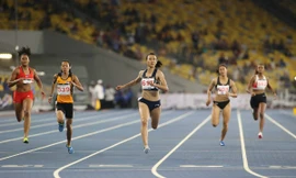 'Nữ hoàng tốc độ' Vũ Thị Hương phải lòng Tú Chinh