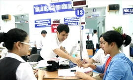 Tăng thu nhập cho công chức phường xã