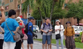 “Tour du lịch 0 đồng” ép khách mua giá cao