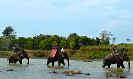 Sông Sê Rê Pốk dưới ánh nắng chiều.