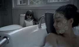 “Ngủ với hồn ma” có điểm chung với nhiều phim kinh dị Việt khác - càng cuối càng hụt hơi.