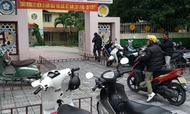 Ngoại trừ các trường thành phố Huế và một vài địa phương, hàng trăm nhân viên hợp đồng tại nhiều huyện, thị xã của TT-Huế hiện “chới với” sau khi QĐ 1722 bị bãi bỏ.